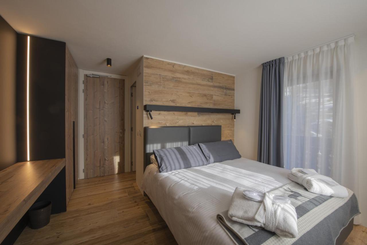 Hotel Rascard Valtournenche Buitenkant foto