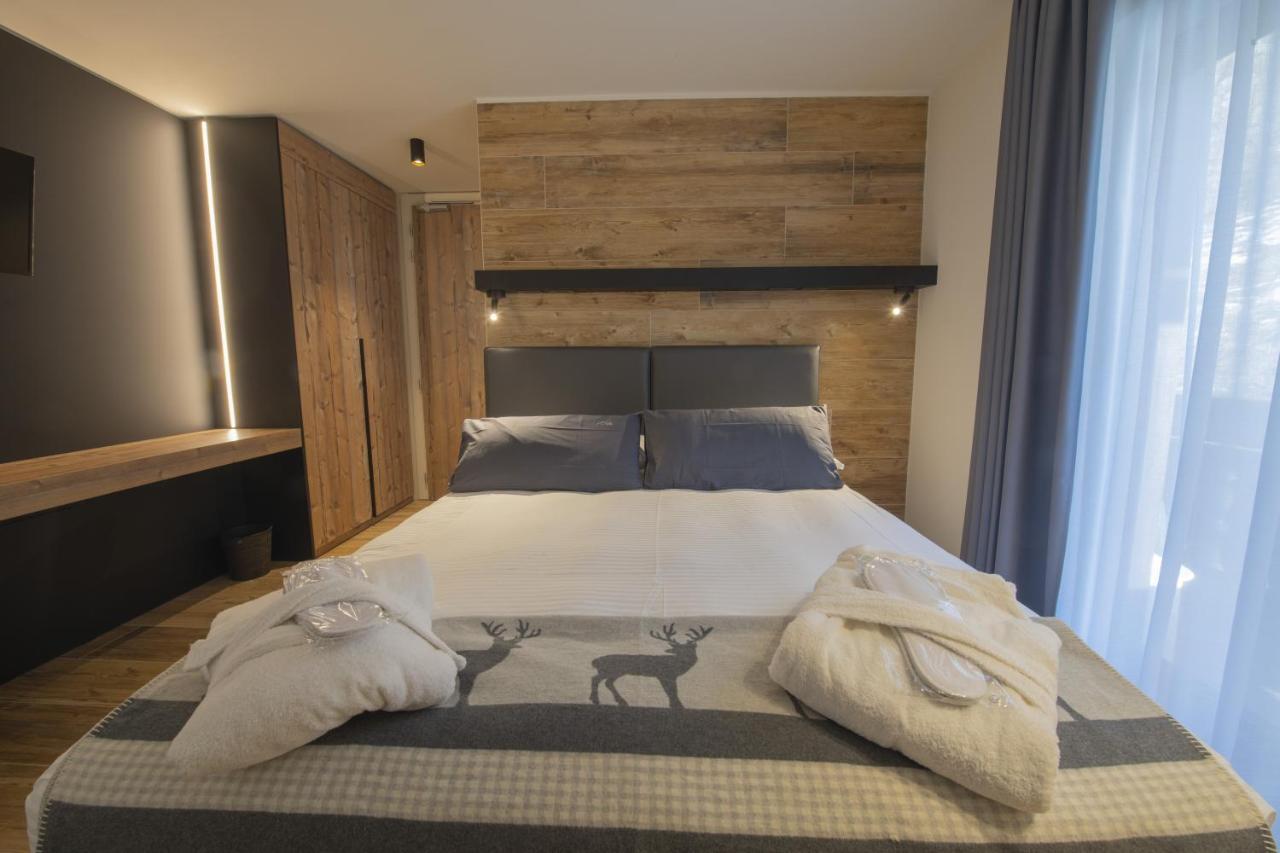 Hotel Rascard Valtournenche Buitenkant foto