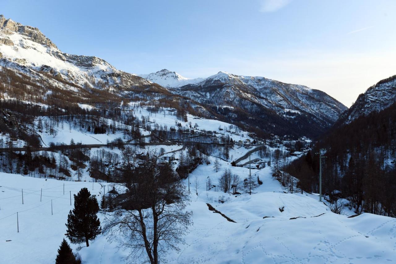 Hotel Rascard Valtournenche Buitenkant foto